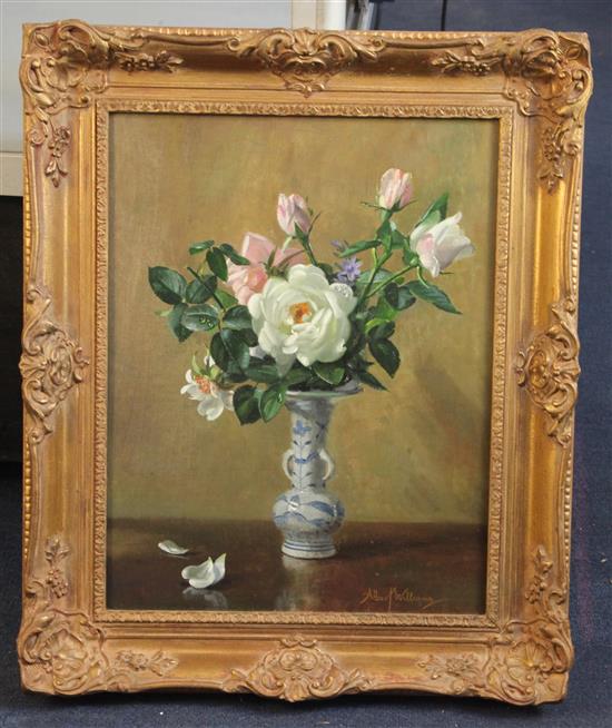 Albert Williams (1922-2010) Still life of roses in a delft vase 17.5 x 13.5in.